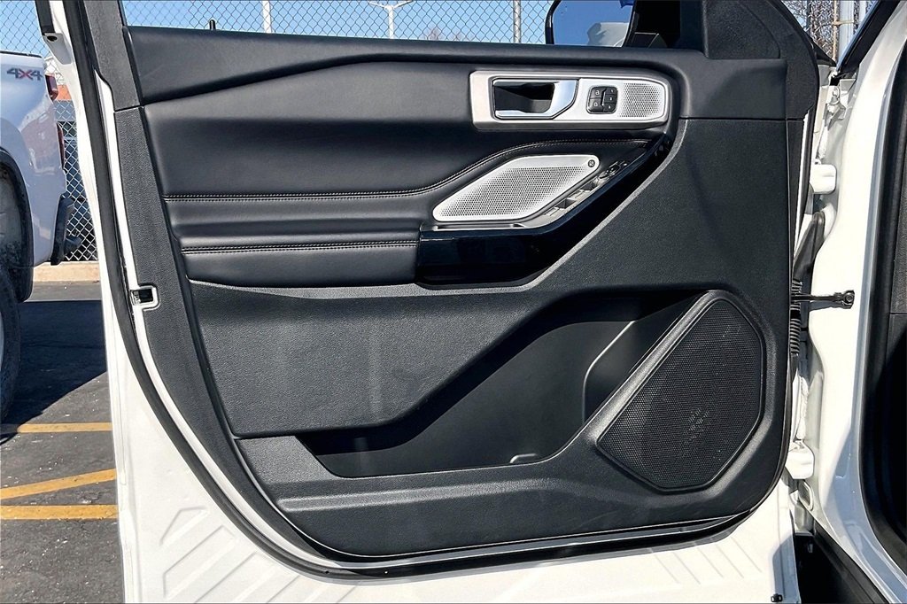 2023 FORD EXPLORER - Image 19