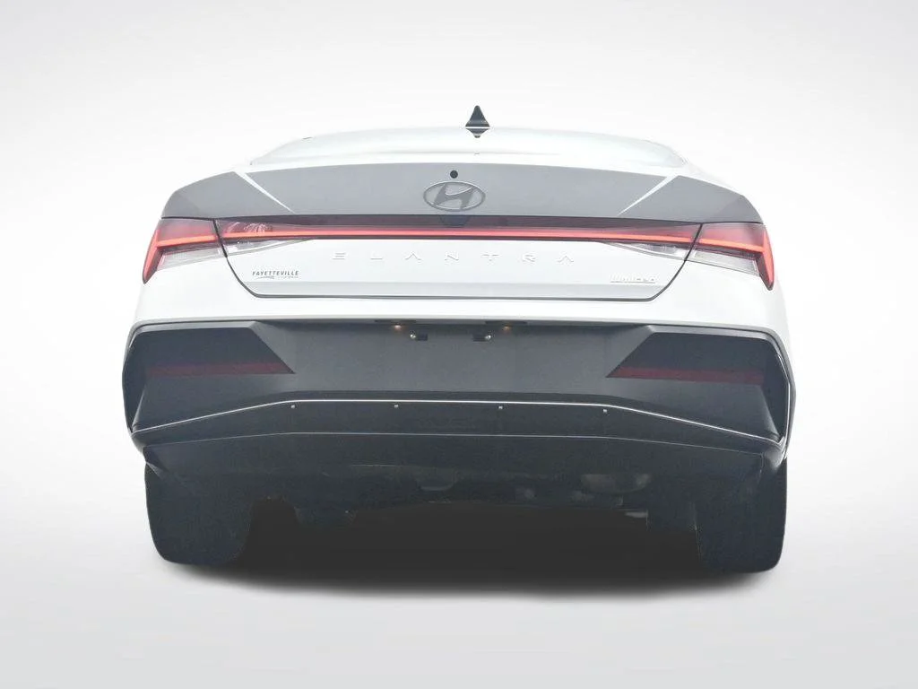 Used 2025 White Hyundai Limited image 35
