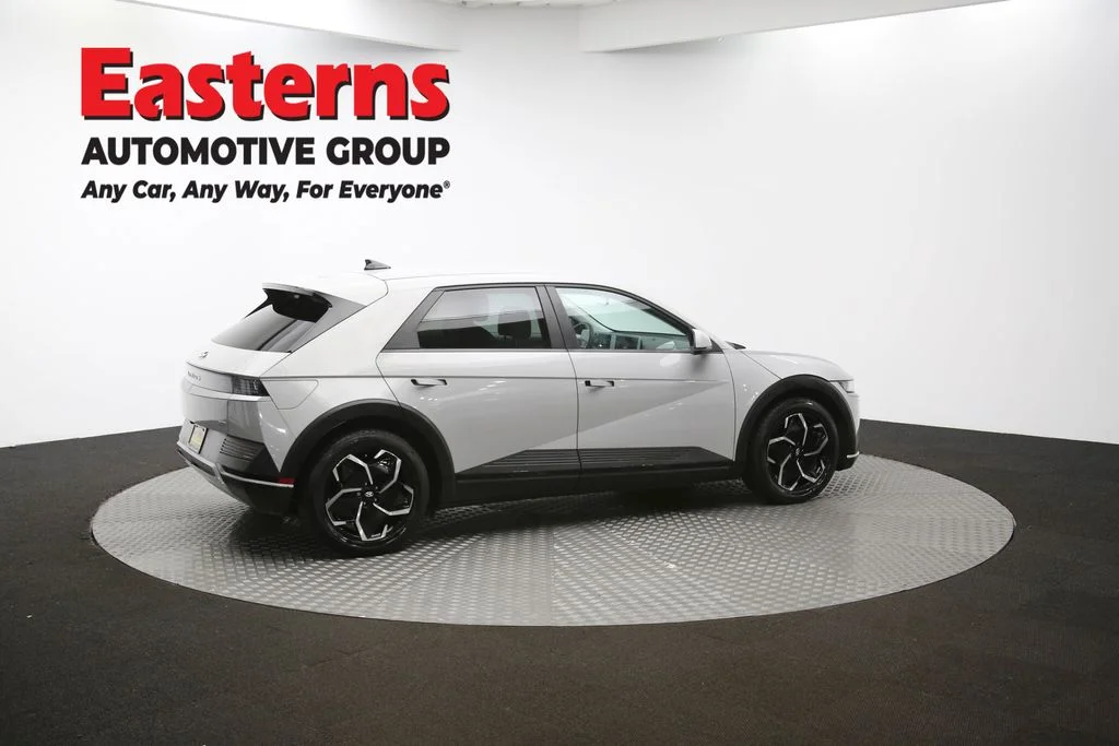 Used 2023 Gray Hyundai SEL image 42