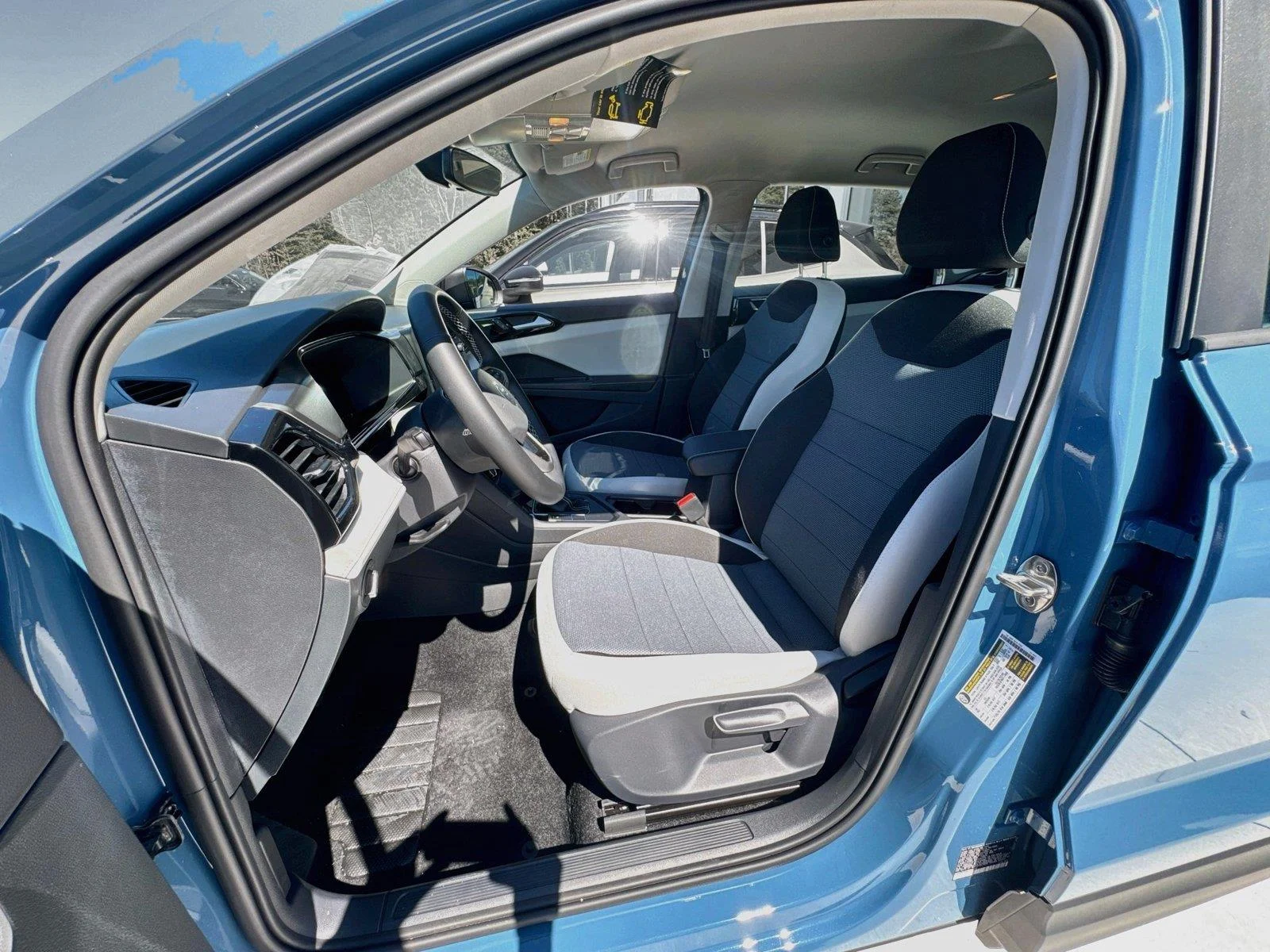 New 2027 Monterey Blue Pearl Volkswagen S image 18