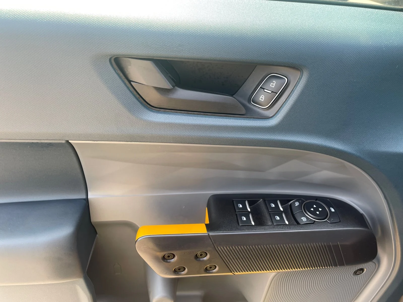 New 2026 Carbonized Grey Metallic Ford Tremor image 16