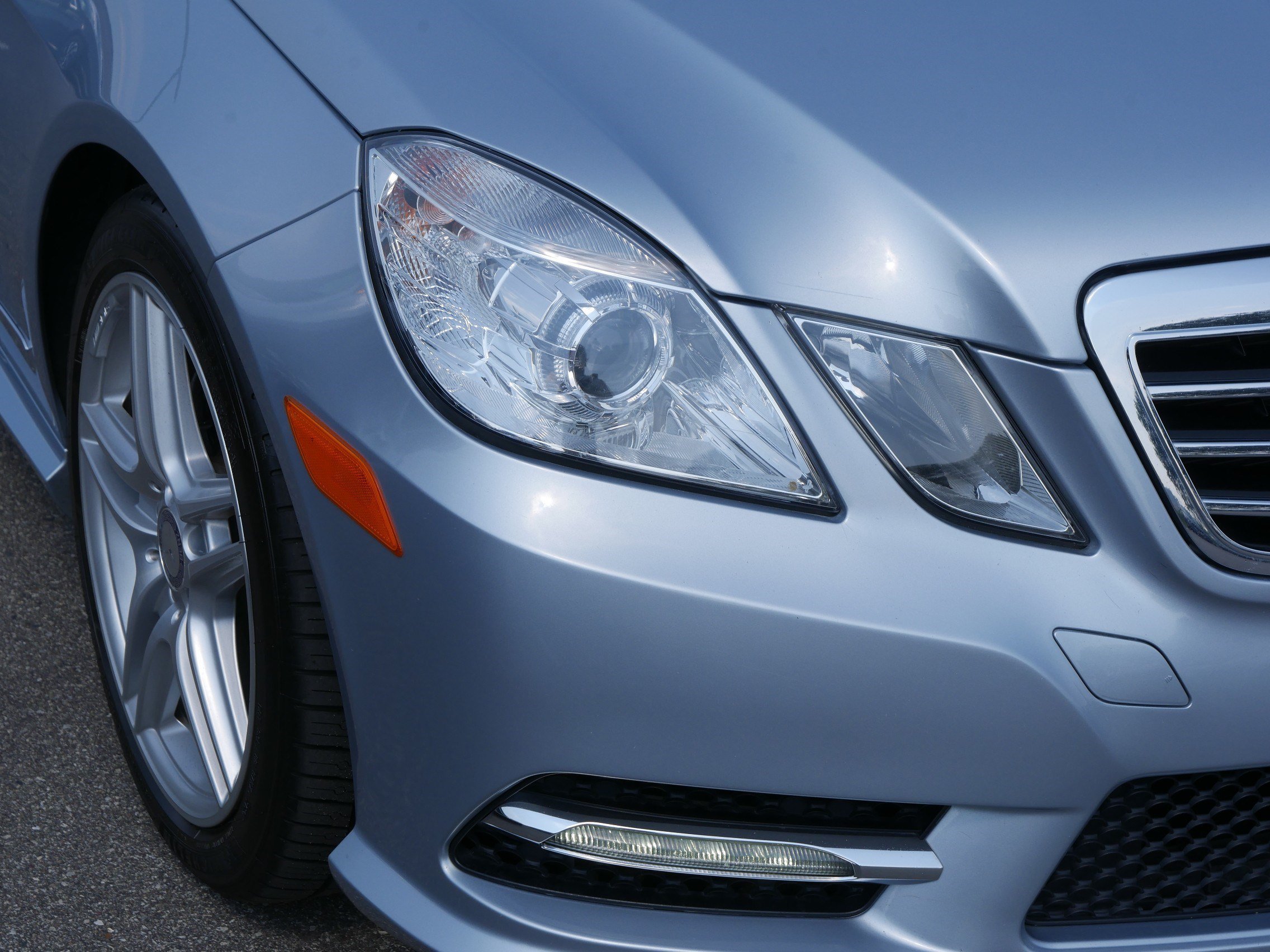 Used 2013 Diamond Silver Metallic Mercedes-Benz E 350 Sport image 16