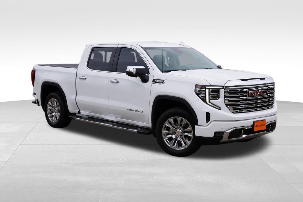 2023 GMC Sierra 4WD Crew Cab Short Box Denali's photo