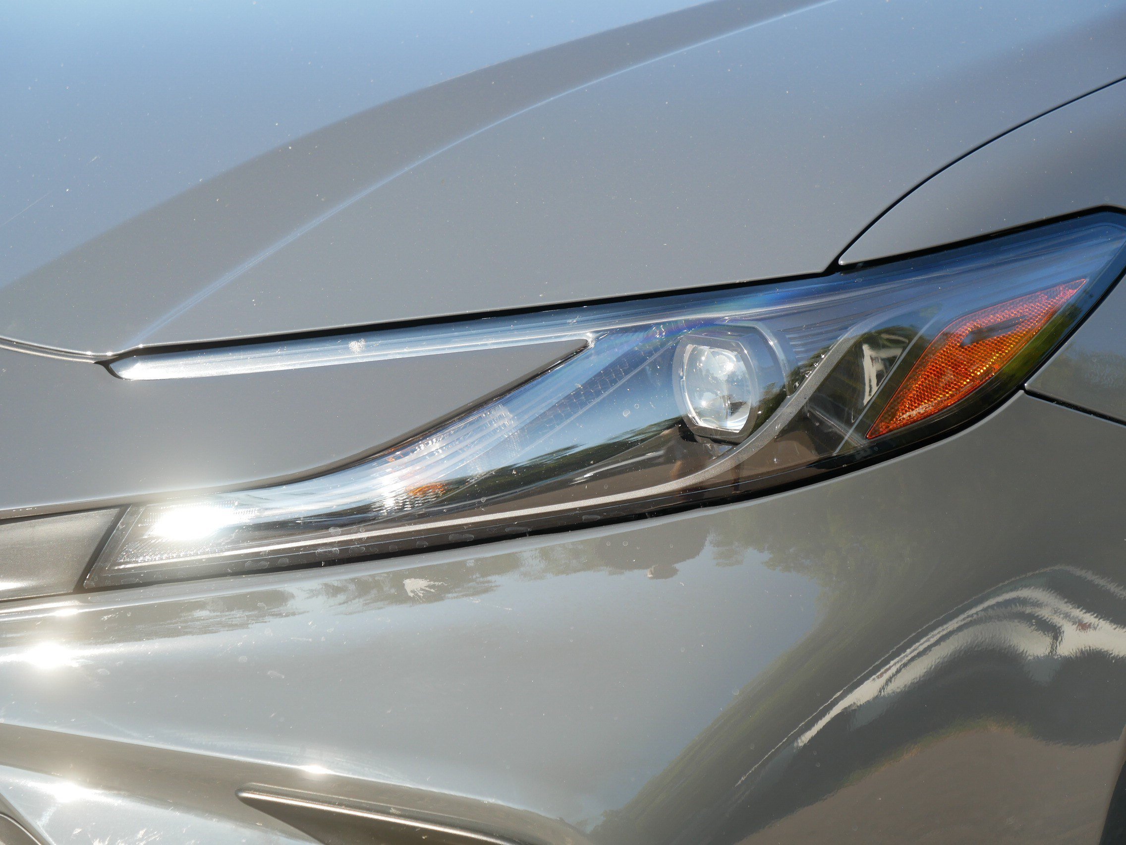 Used 2025 Underground Toyota SE image 16