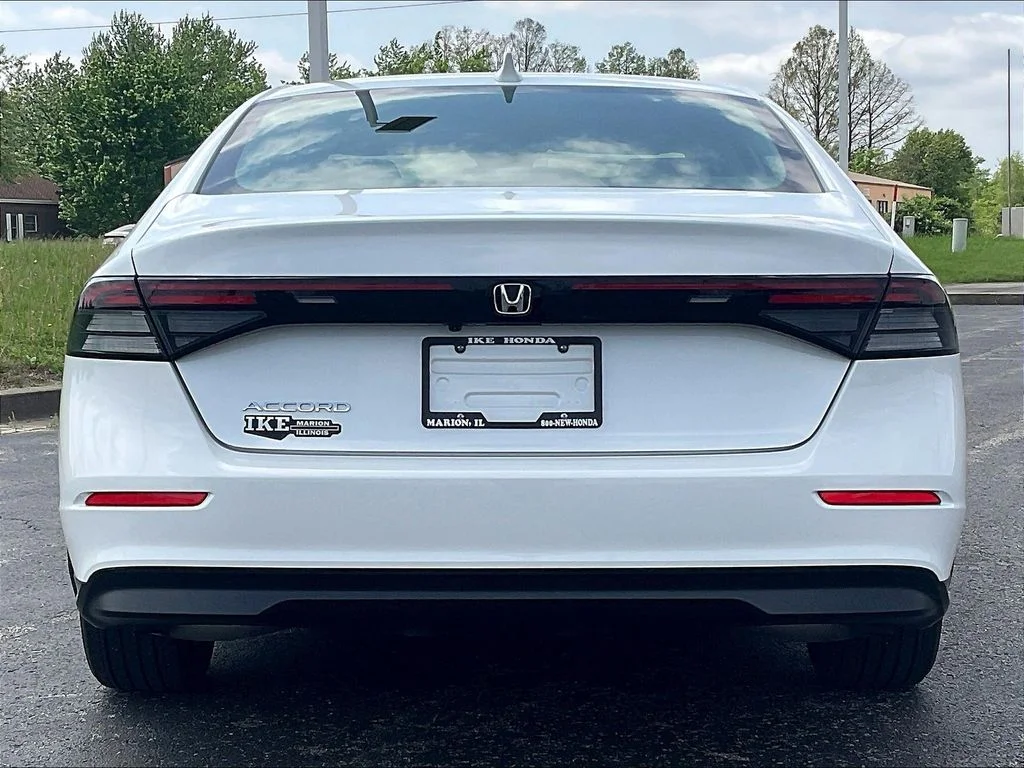 Certified Used 2024 Platinum White Pearl Honda EX image 6