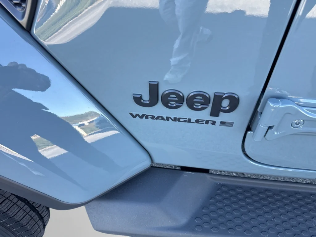 New 2026 Anvil Clear-Coat Exterior Paint Jeep Sahara image 28