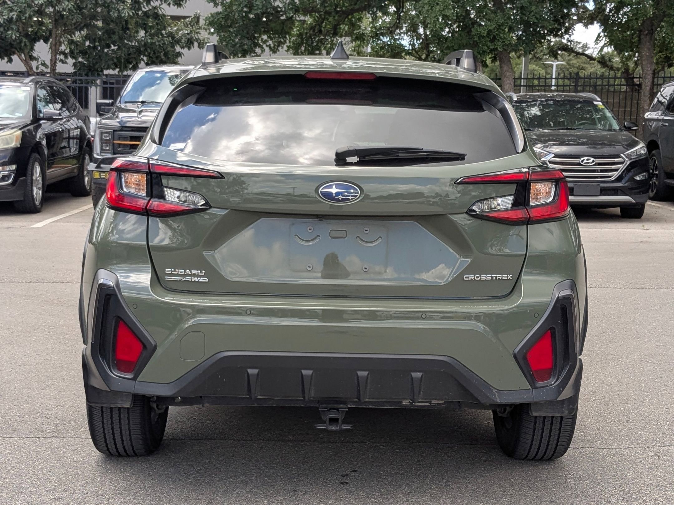 Used 2024 Alpine Green Subaru Limited image 4