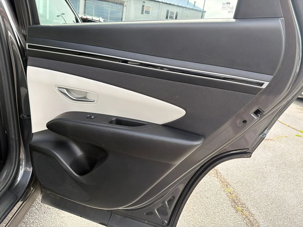 Used 2023 Gray Hyundai SEL image 16