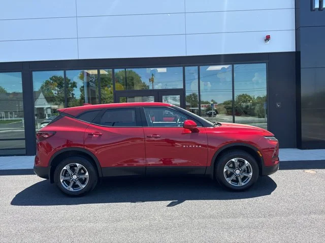 Used 2023 Red Chevrolet LT image 2