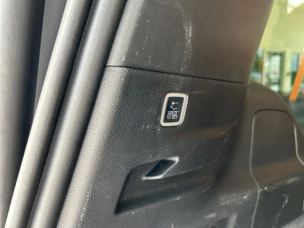 Used 2025 White/off-white Jeep Series III image 58