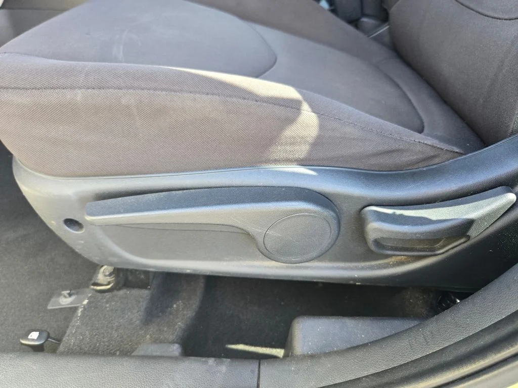 Used 2013 Green Kia Exclaim image 14