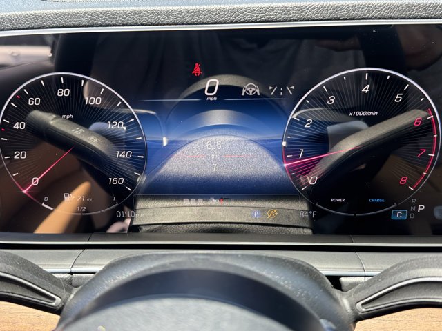 New 2026 MANUFAKTUR Ireland Mid Green Metallic Mercedes-Benz GLE 450 image 12