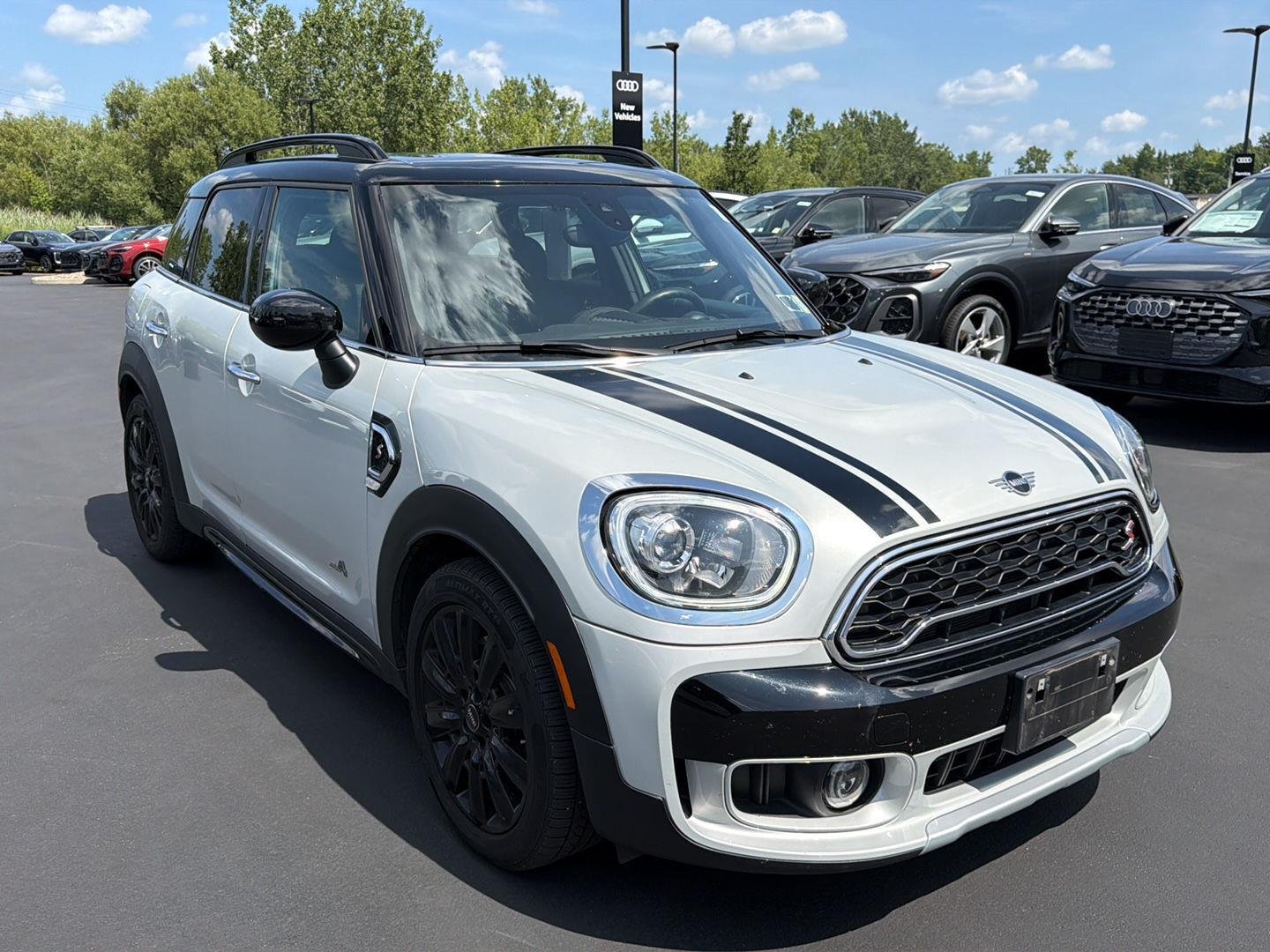 Used 2020 White SIlver Edition MINI Cooper S image 7