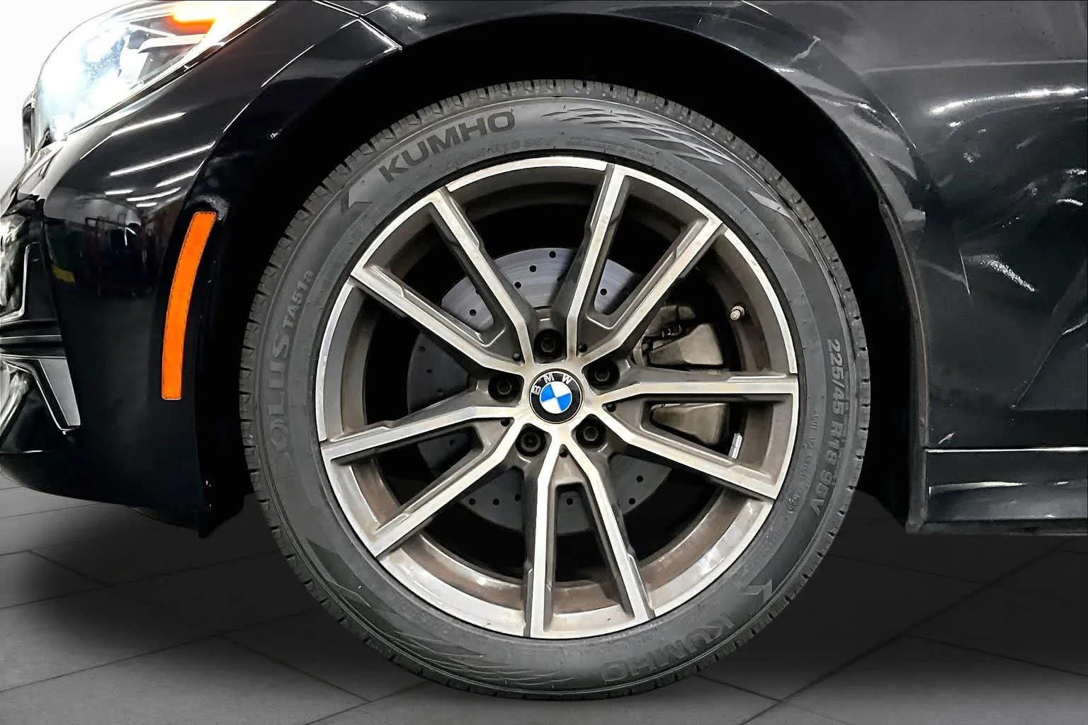 Used 2019 Jet Black BMW 330i image 10