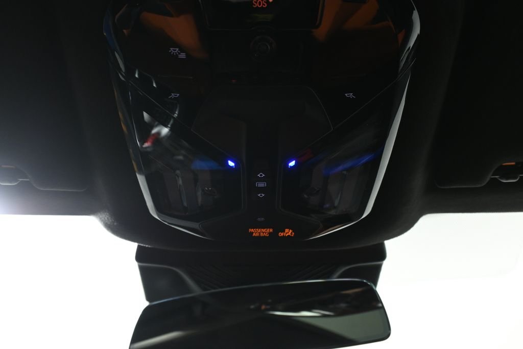 New 2026 Storm Bay Metallic BMW Base image 22