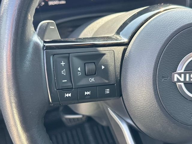 Used 2023 Gray Nissan Platinum image 32