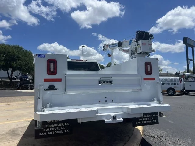 New 2025 Summit White Chevrolet Work Truck image 21