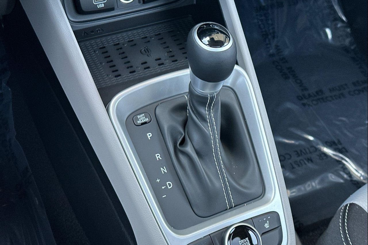 New 2026 White Hyundai SEL image 20