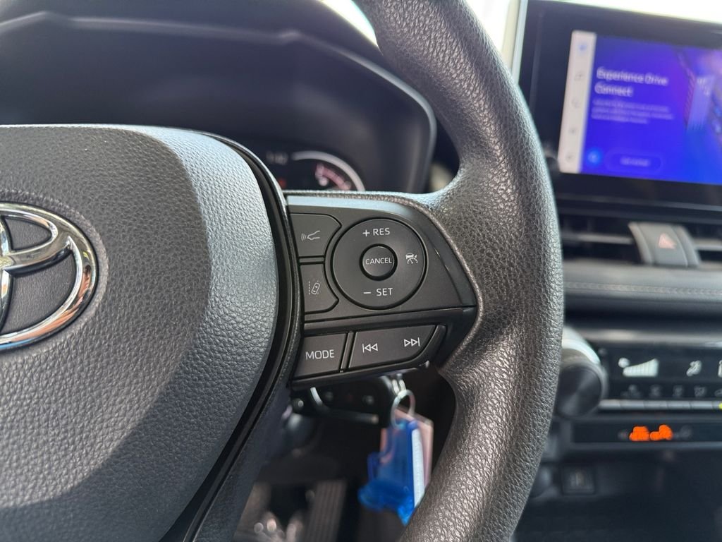 Used 2025 White Toyota LE image 25