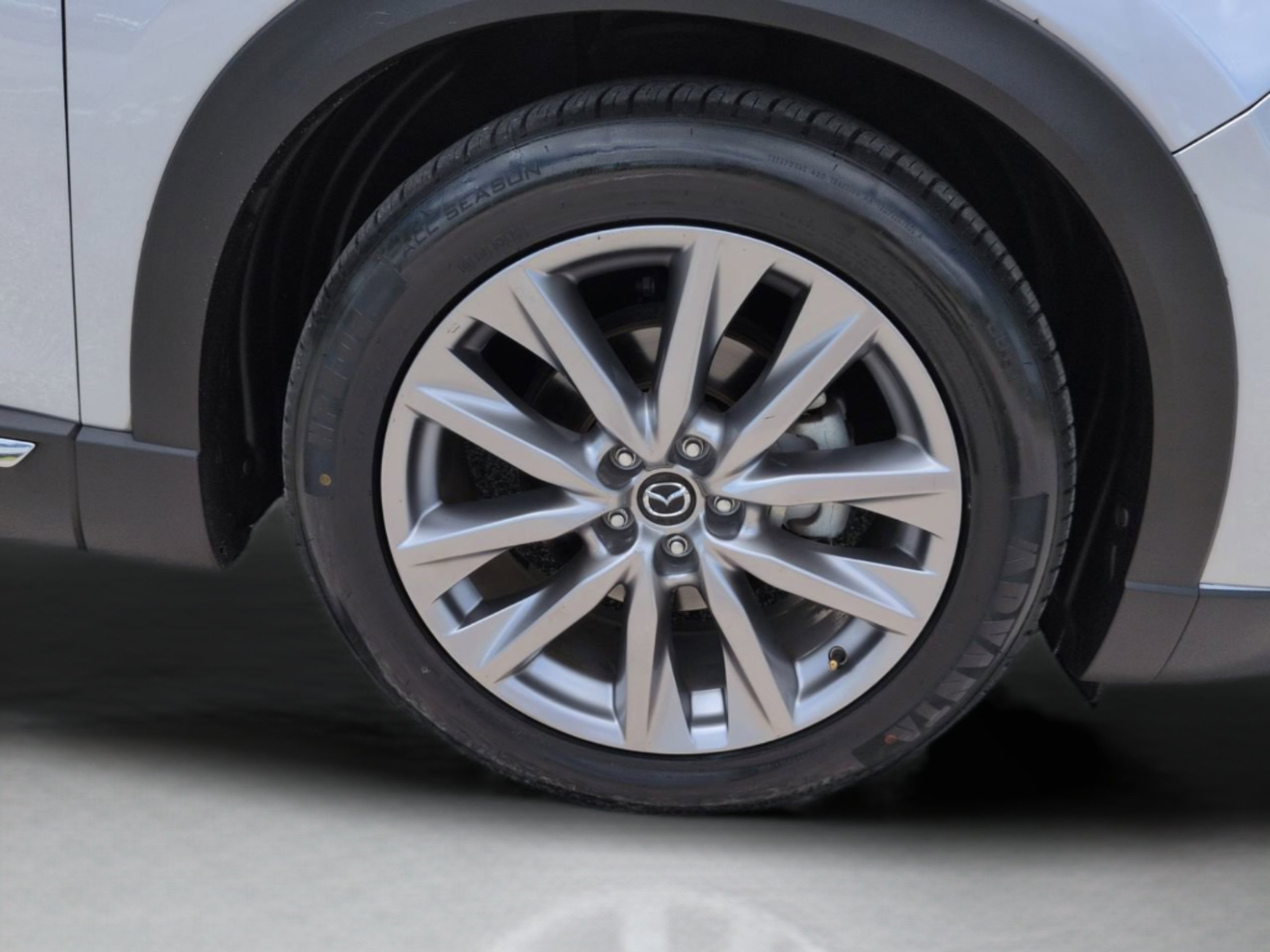 Used 2021 Sonic Silver Metallic Mazda Grand Touring image 13