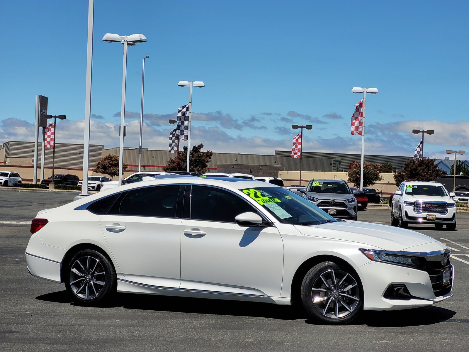 Used 2022  Honda EX-L image 3