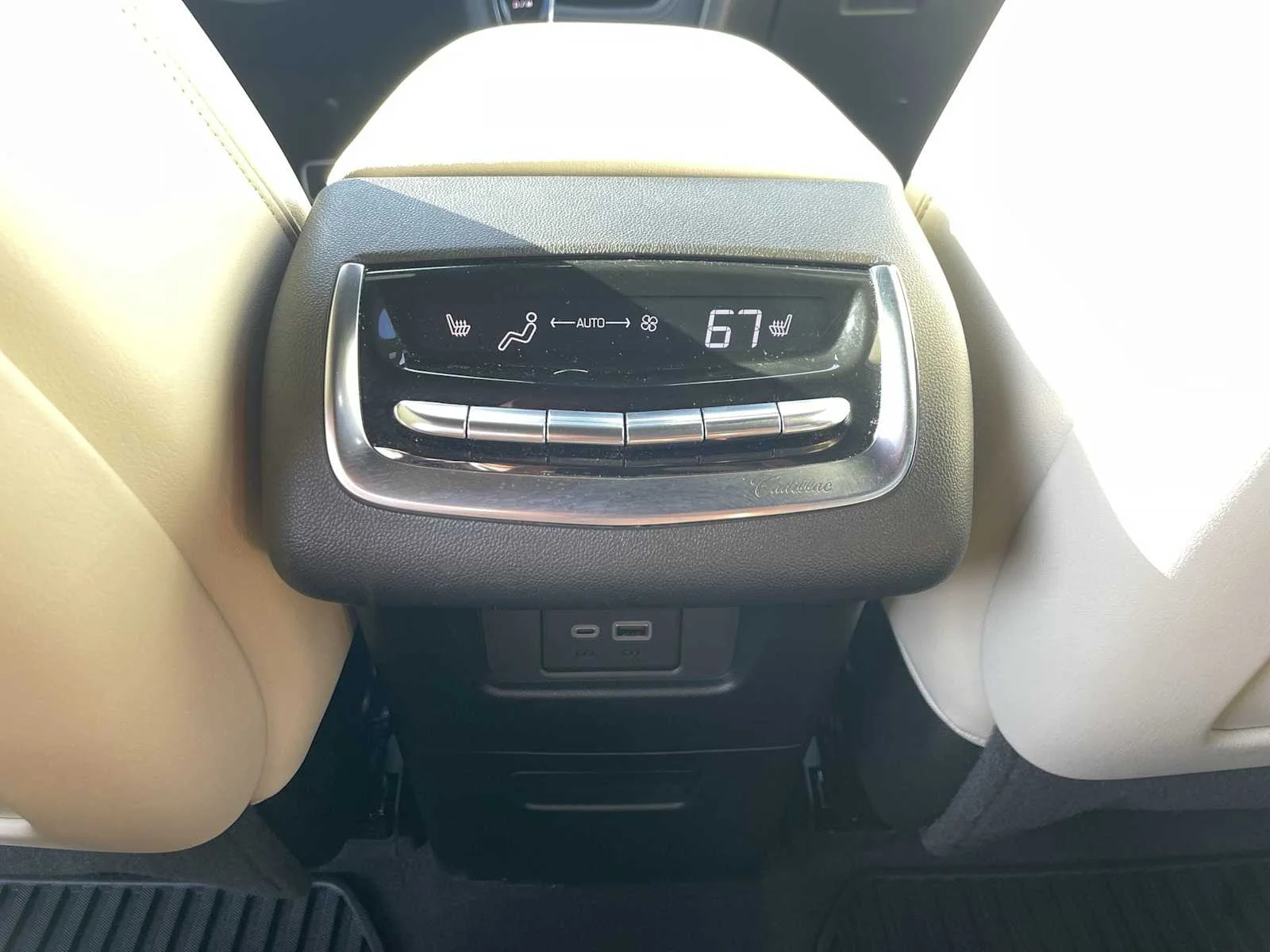 2023 Cadillac XT6 Sport - Photo 23