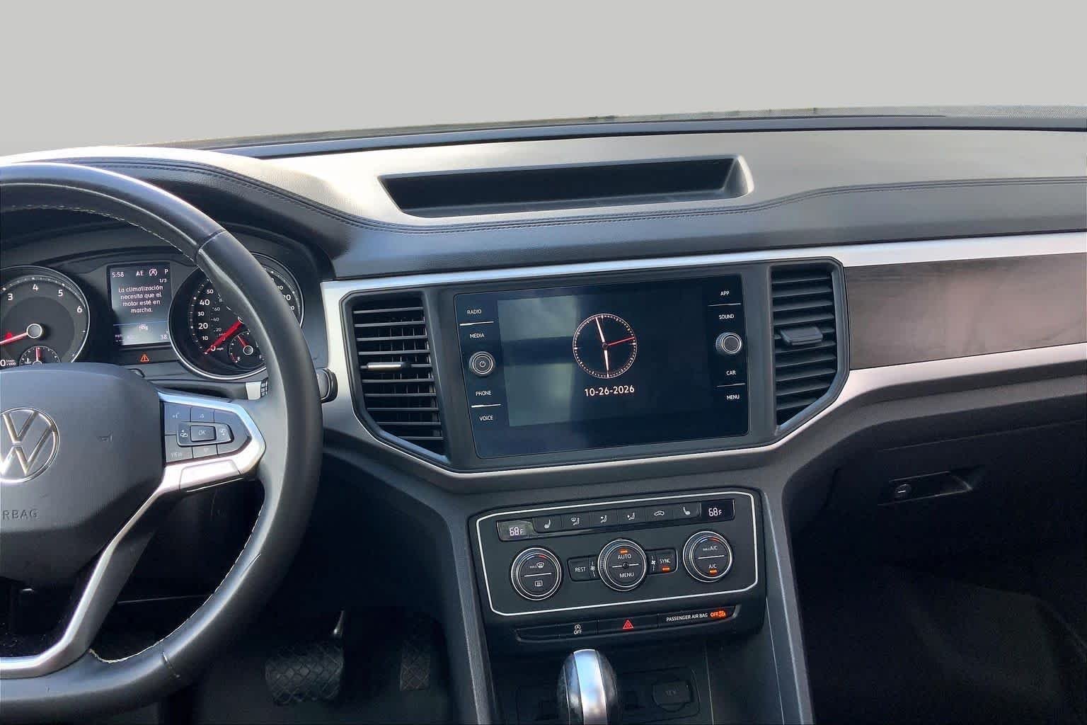 Used 2021 Pure White Volkswagen 2.0T SE w/Technology image 6