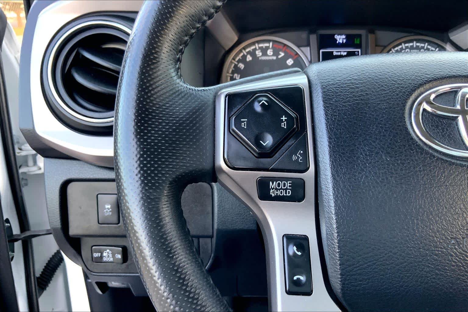 Used 2023 Ice Cap Toyota SR5 image 23