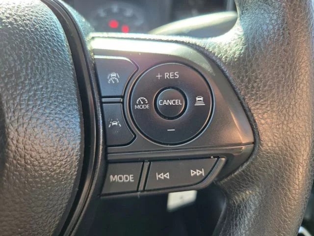 Used 2025 White Toyota LE image 31