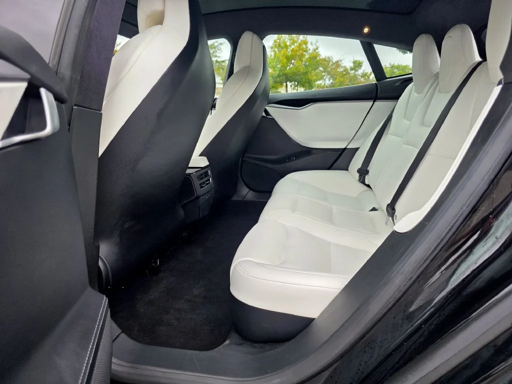 Used 2019 Black Tesla 100D image 25