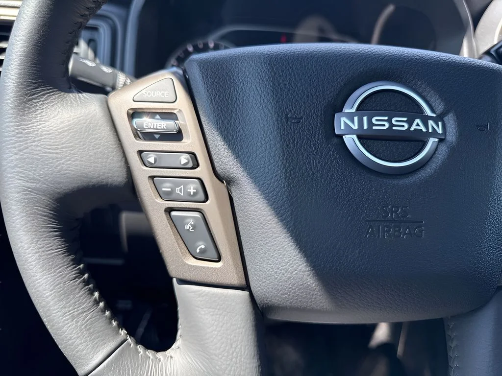 Used 2024 Green Nissan SV image 14