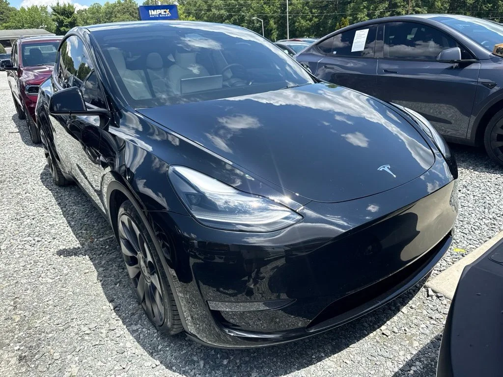 Used 2024  Tesla Performance image 2