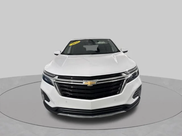 Used 2022 White Chevrolet LT image 2