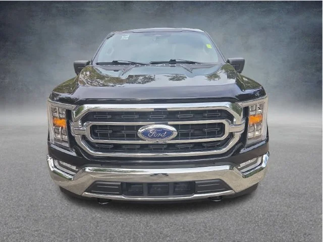 Used 2023 Black Ford XLT image 5