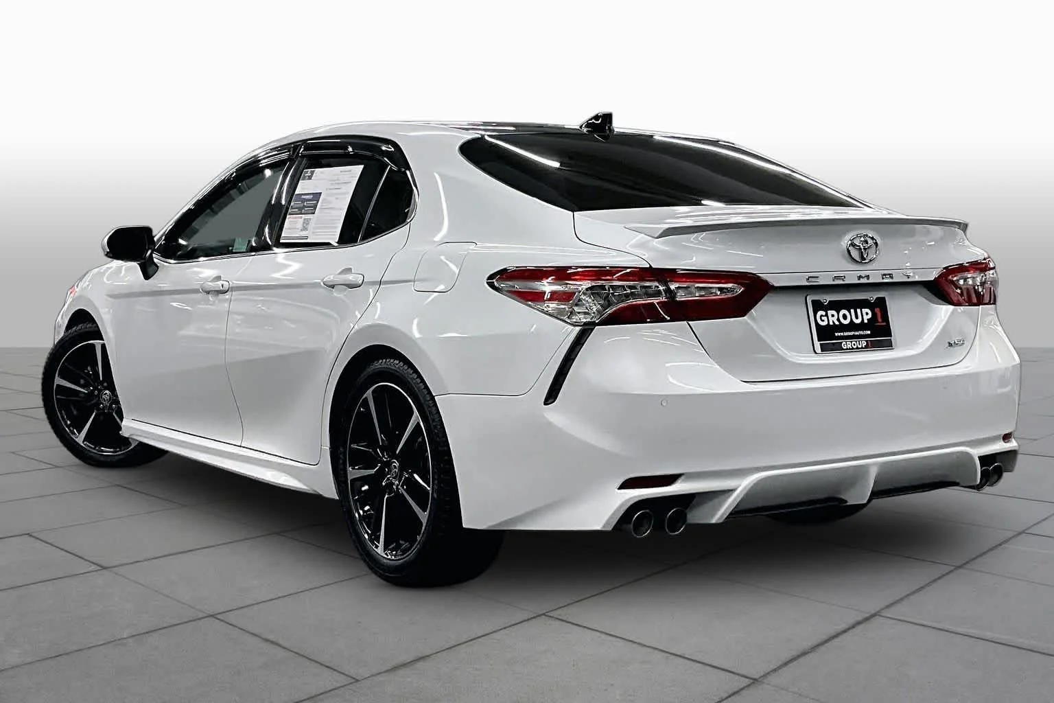 Used 2020 Wind Chill Pearl Toyota XSE image 11