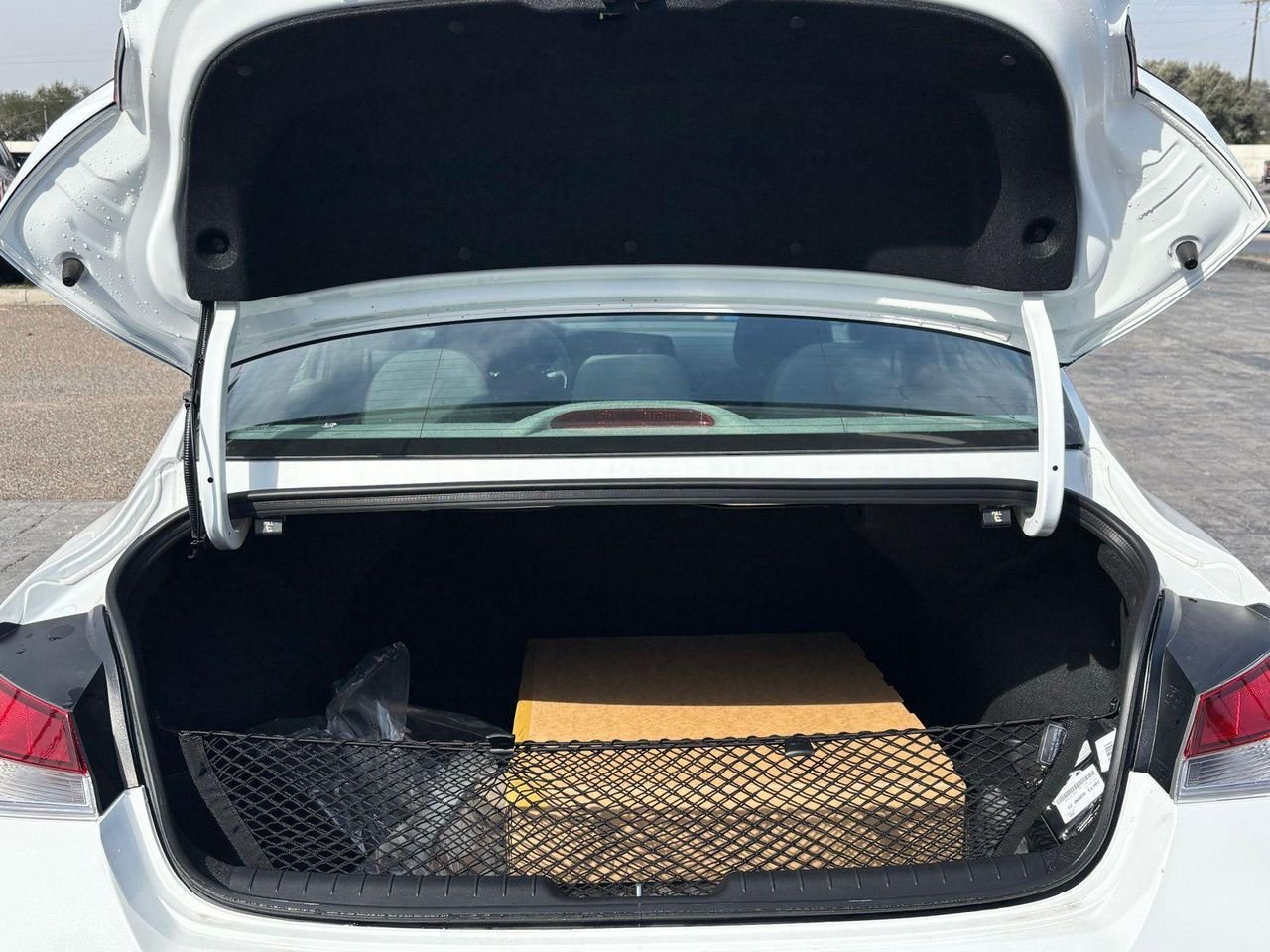 2025 Hyundai Elantra SEL - Photo 25