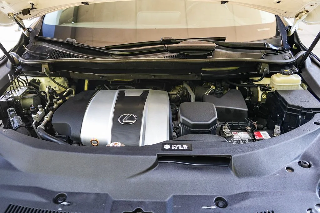 Used 2017 White Lexus 350 image 25