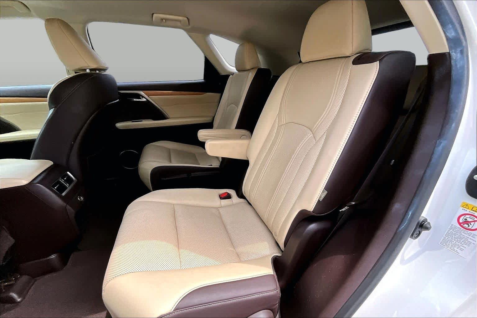 Used 2019 Eminent White Pearl Lexus Premium image 21