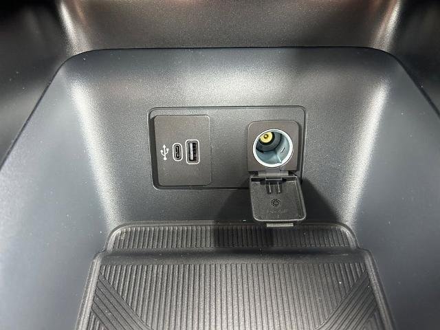 New 2026 Star White Metallic Tri-Coat Ford Active image 18