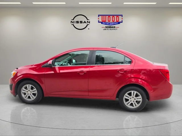 Used 2015 Crystal Red Tintcoat Chevrolet LT image 5