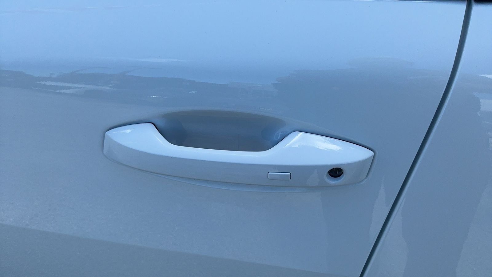 New 2027 White Nissan SV image 45