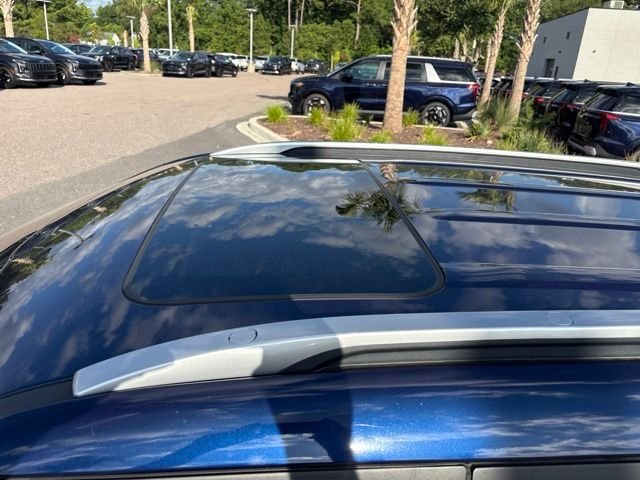 Used 2024 Blue Kia EX image 9