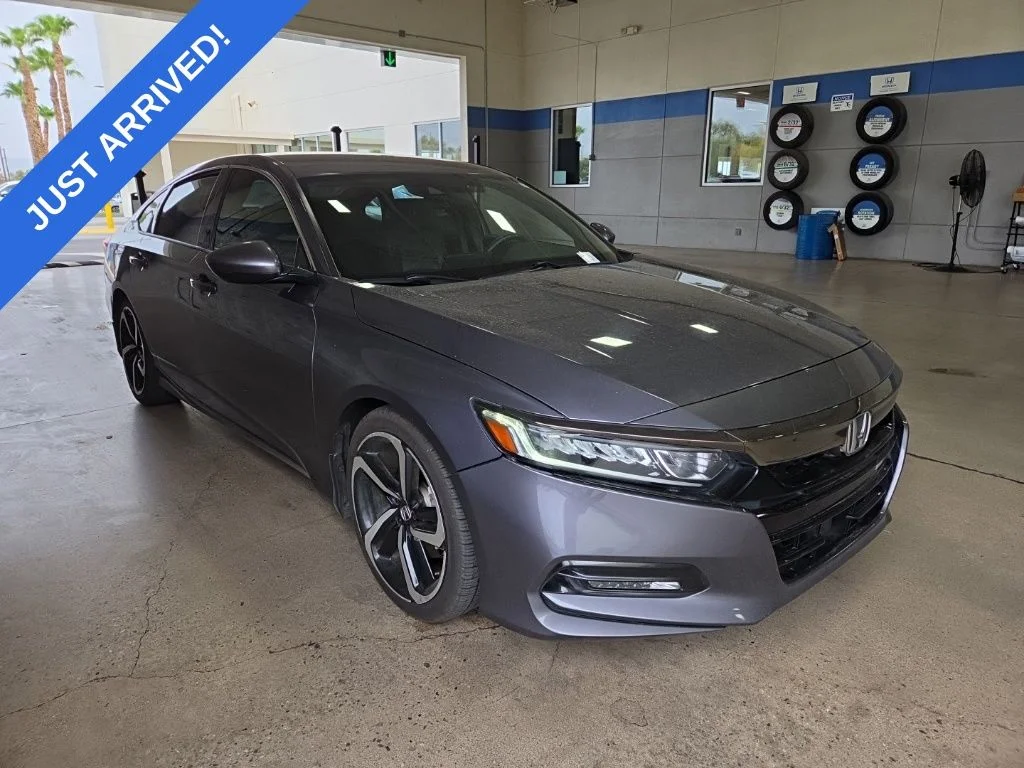 Used 2020 Modern Steel Metallic Honda Sport image 3