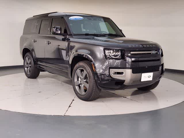 2025 Land Rover Defender X-Dynamic SE - Photo 10
