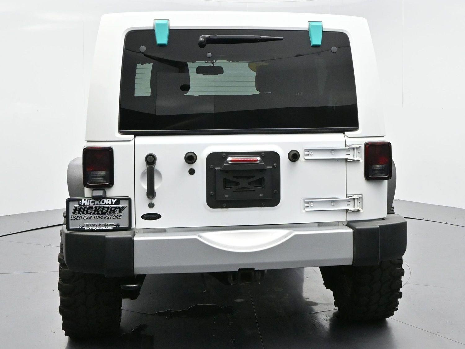 Used 2015 Bright White Clearcoat Jeep Altitude image 6