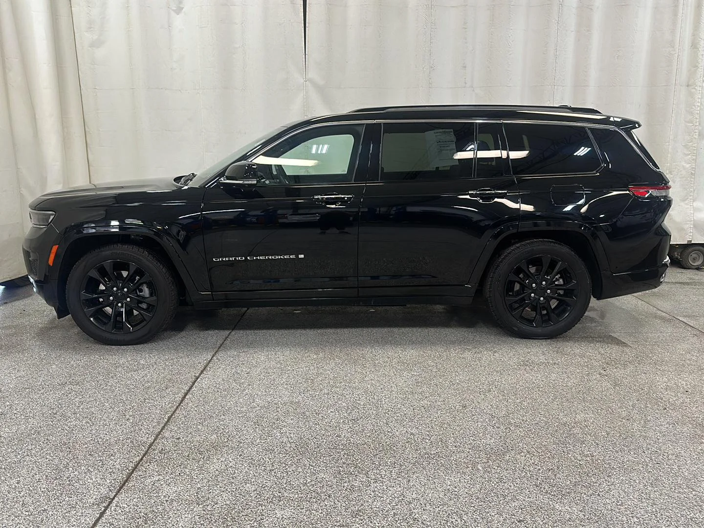 Used 2023 Jeep Grand Cherokee L Overland with VIN 1C4RJKDG9P8803666 for sale in Waconia, Minnesota