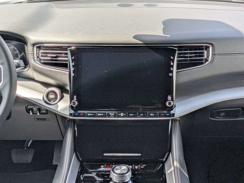 New 2026 Silver Zynith Jeep  image 20