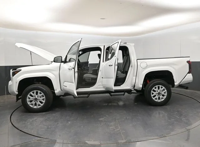 New 2026 Ice Cap Toyota  SR5 image 37