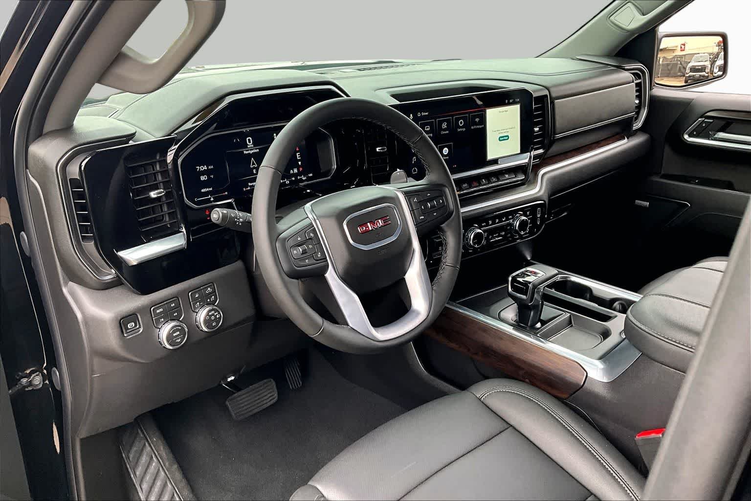 Used 2026 Onyx Black GMC SLT image 18
