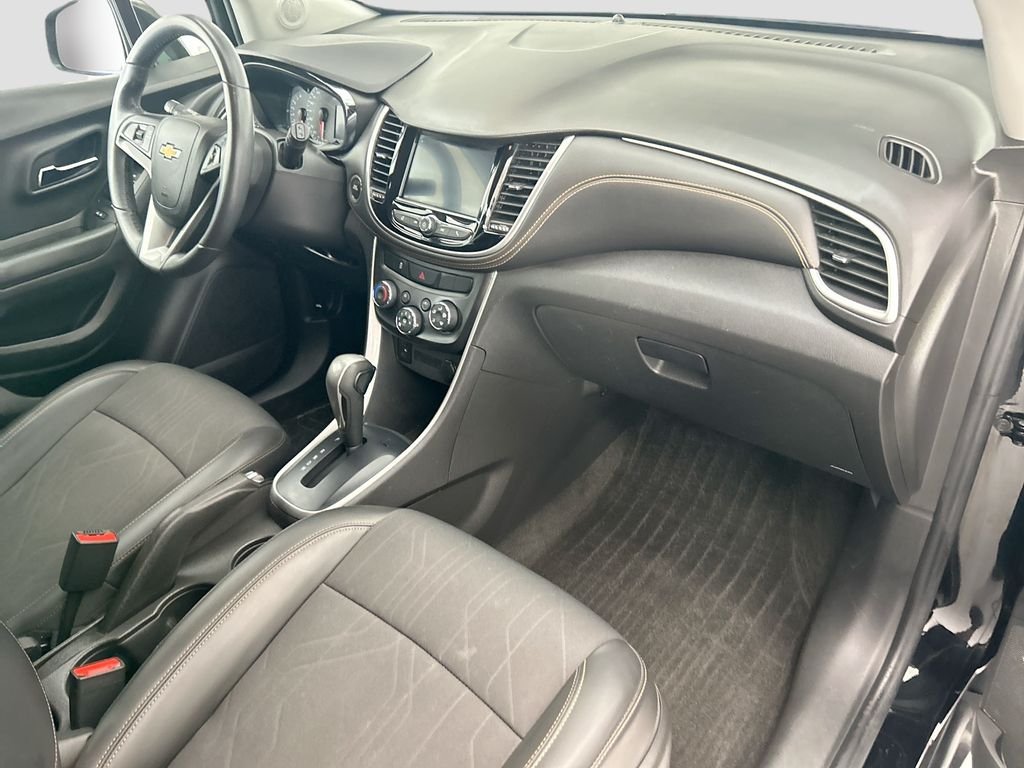 Used 2022 Black Metallic Chevrolet LT image 15